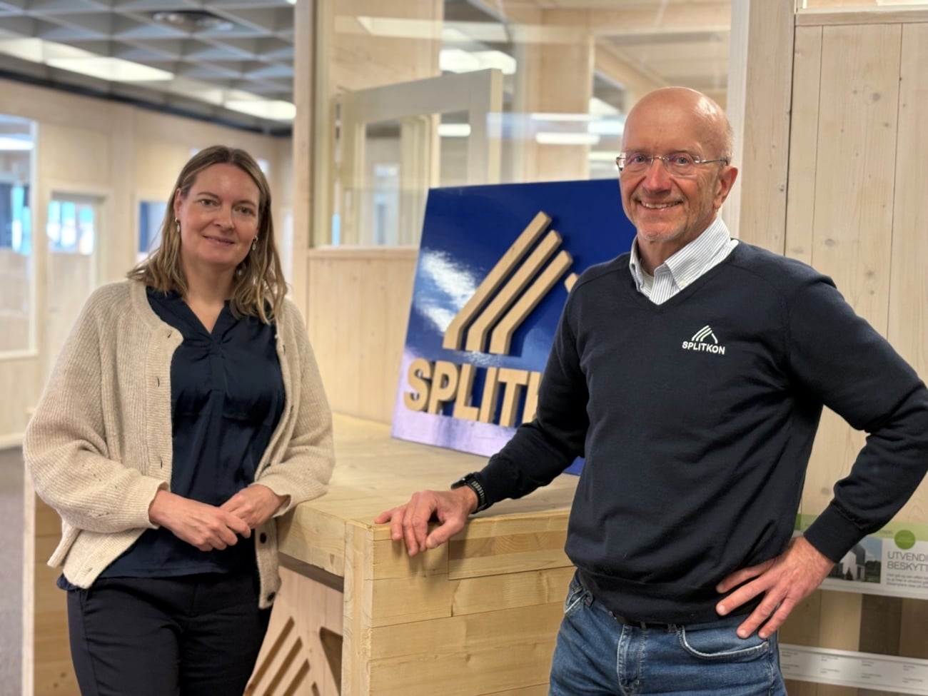 Tina Sletbak-Akerø (konst. adm. dir i Treindustrien) og Morten Johansen (adm. dir. i Splitkon)